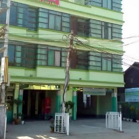 Nay Chi Lin Hotel Pathein Exteriör bild