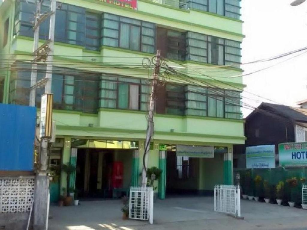 Nay Chi Lin Hotel Pathein Exteriör bild